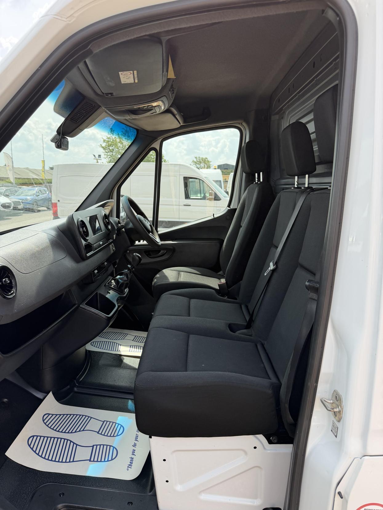 2019 Mercedes-Benz Sprinter 2.1 316 CDI Panel Van 5dr Diesel Manual RWD L2 H2 Euro 6 (163 ps) - Thumbnail 22