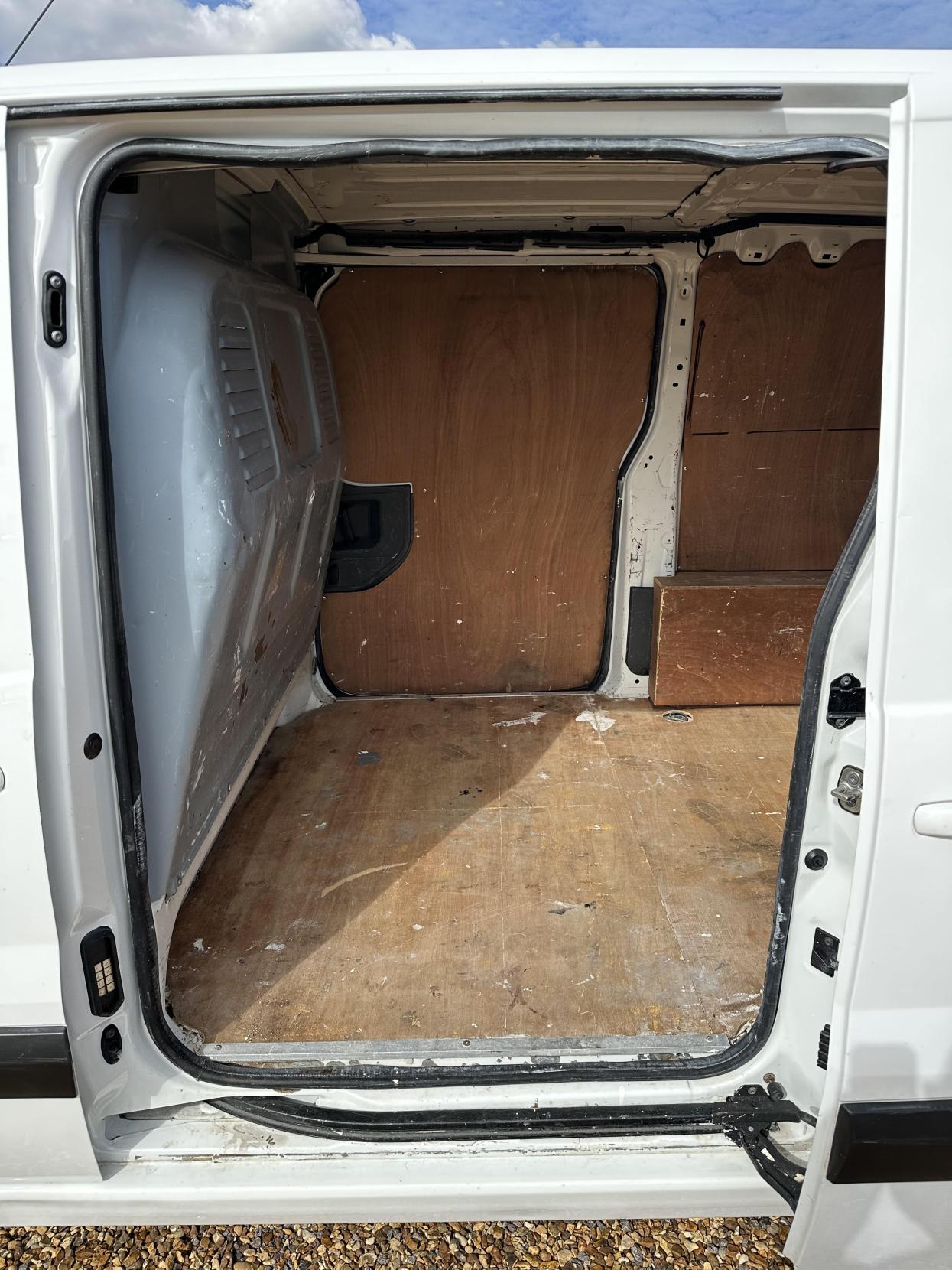 Peugeot Expert 2.0 HDi Professional Panel Van 4dr Diesel Manual L1 H1 (194 g/km, 120 bhp)