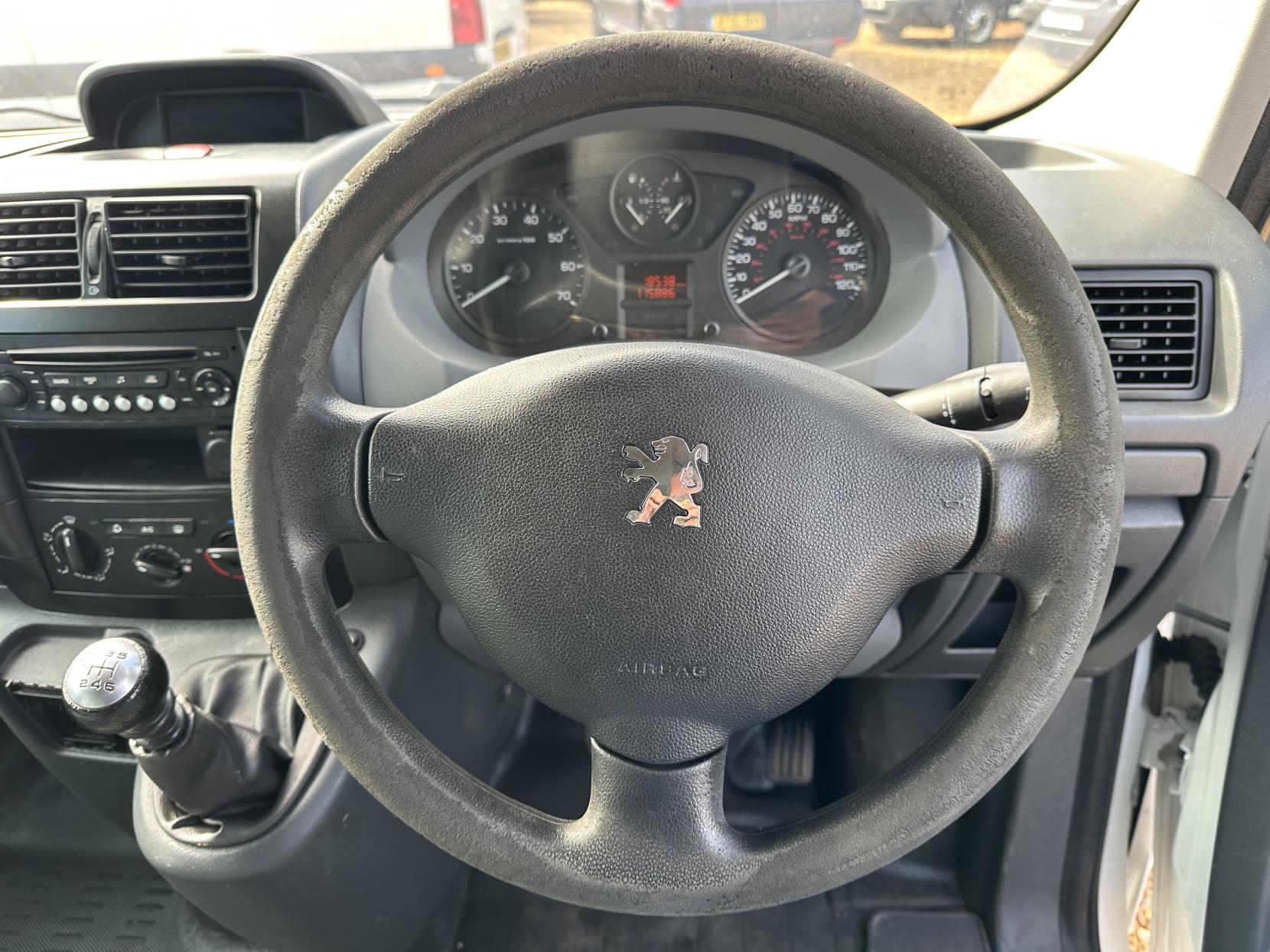 Peugeot Expert 2.0 HDi Professional Panel Van 4dr Diesel Manual L1 H1 (194 g/km, 120 bhp)