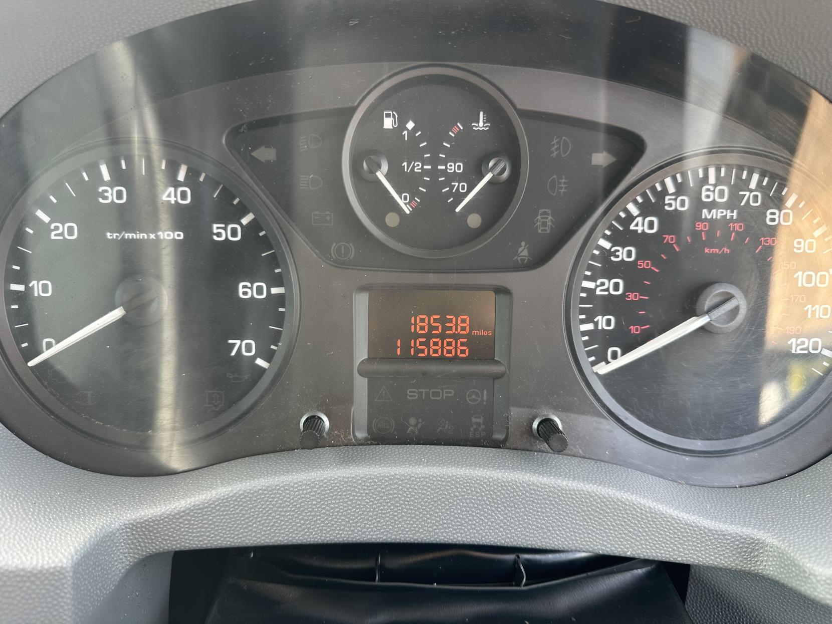 Peugeot Expert 2.0 HDi Professional Panel Van 4dr Diesel Manual L1 H1 (194 g/km, 120 bhp)