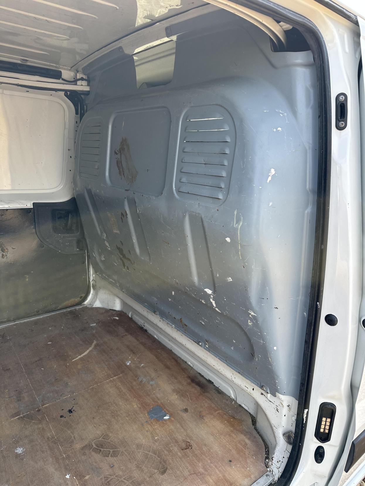 Peugeot Expert 2.0 HDi Professional Panel Van 4dr Diesel Manual L1 H1 (194 g/km, 120 bhp)