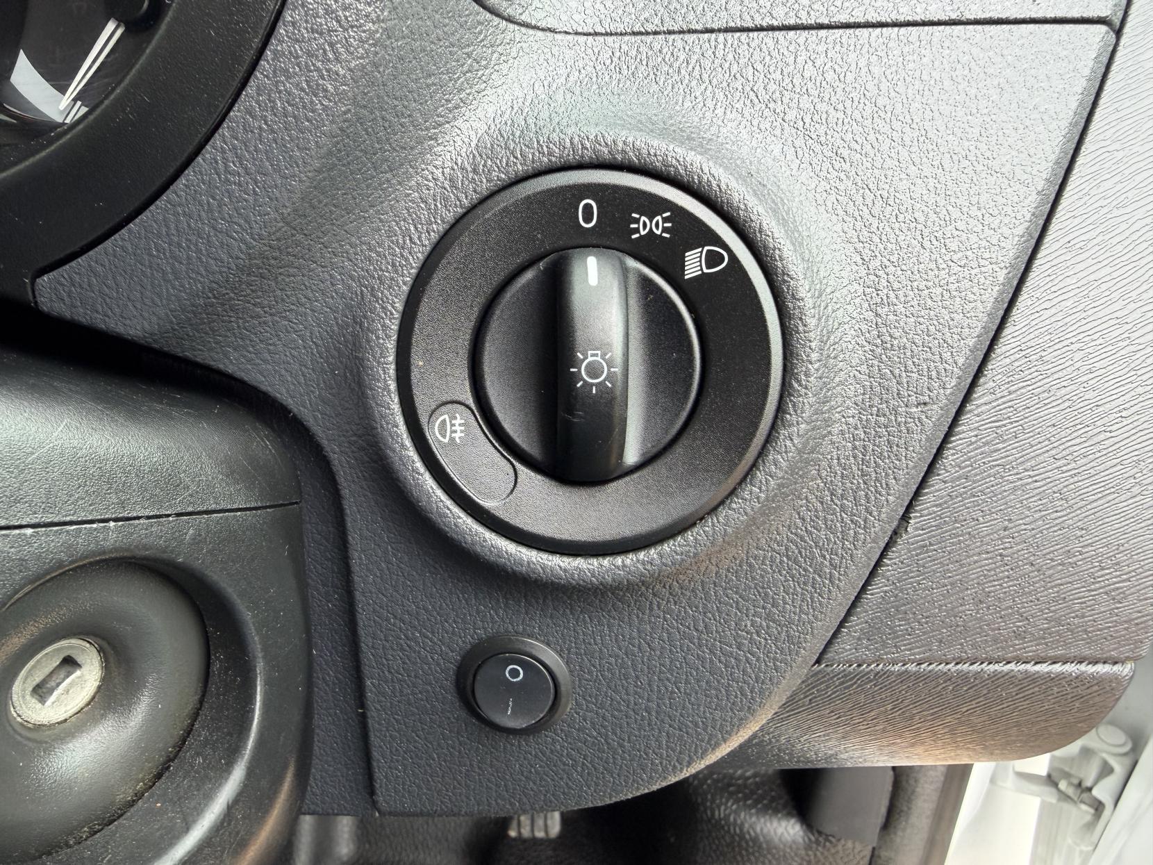 2017 Mercedes-Benz Citan 1.5 109 CDI BlueEfficiency Panel Van 6dr Diesel Manual L3 Euro 5 (s/s) (90 ps) - Thumbnail 19