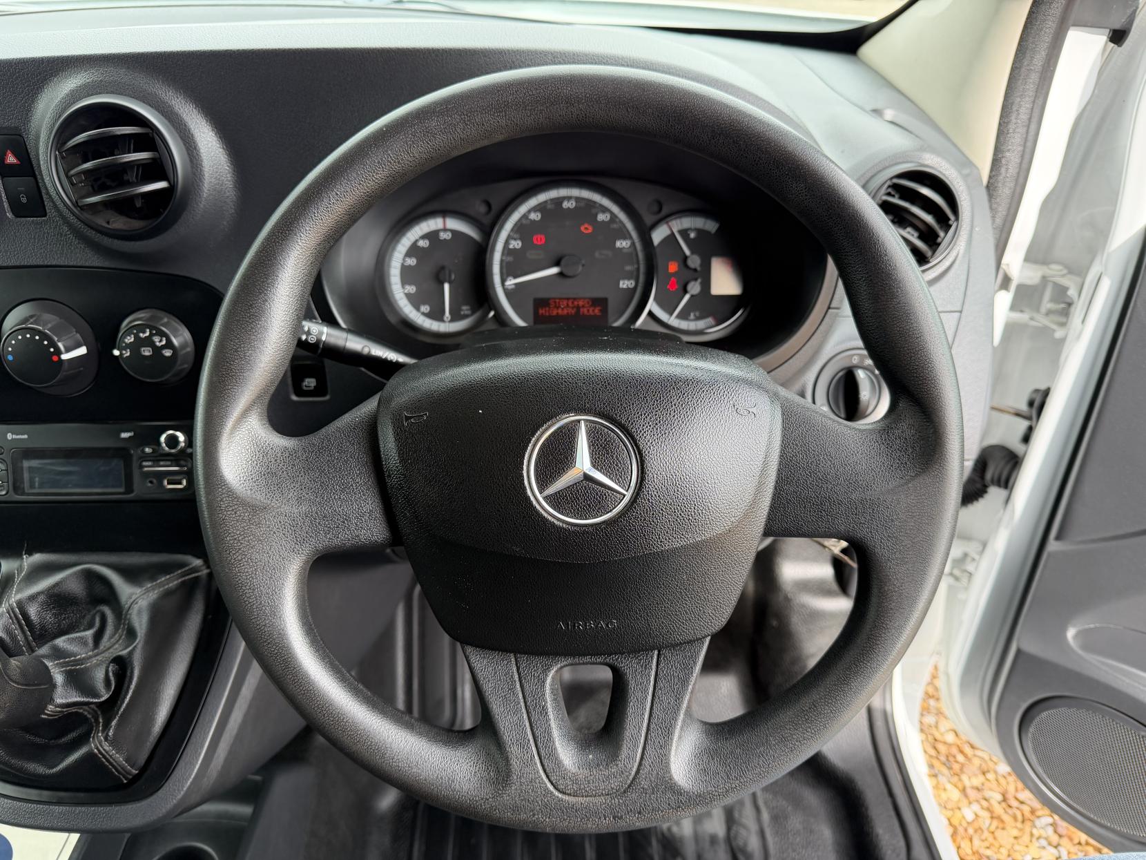 2017 Mercedes-Benz Citan 1.5 109 CDI BlueEfficiency Panel Van 6dr Diesel Manual L3 Euro 5 (s/s) (90 ps) - Thumbnail 24