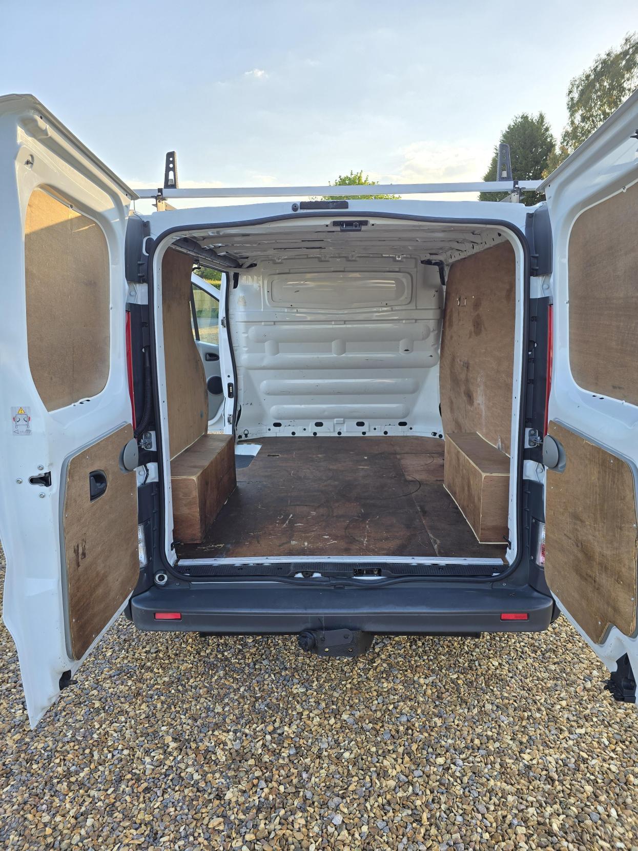 Vauxhall Vivaro 2.0 2700 CDTi ecoFLEX Panel Van 4dr Diesel Manual FWD L1 (185 g/km, 89 bhp)