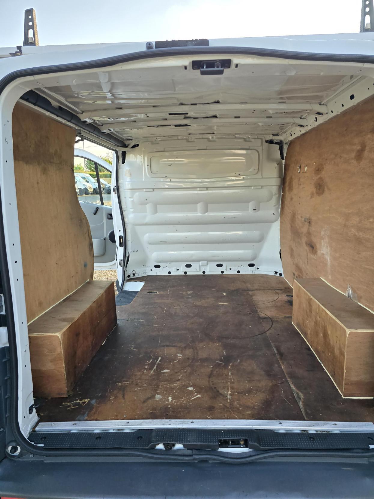 Vauxhall Vivaro 2.0 2700 CDTi ecoFLEX Panel Van 4dr Diesel Manual FWD L1 (185 g/km, 89 bhp)