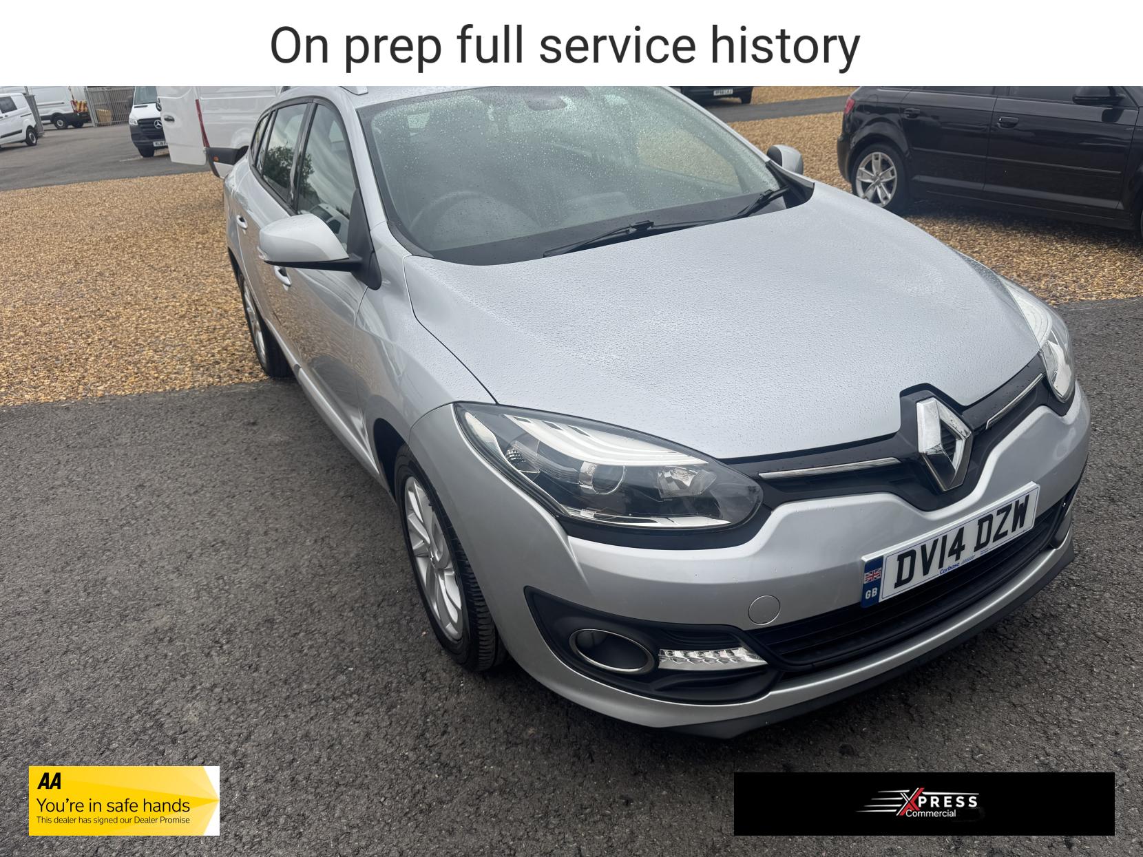 Renault Megane 1.5 dCi ENERGY Dynamique TomTom Sport Tourer 5dr Diesel Manual Euro 5 (s/s) (110 ps)