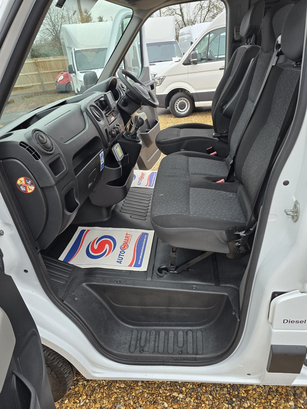 Vauxhall Movano 2.3 CDTi 3500 Panel Van 5dr Diesel Manual FWD L2 H2 Euro 6 (130 ps)