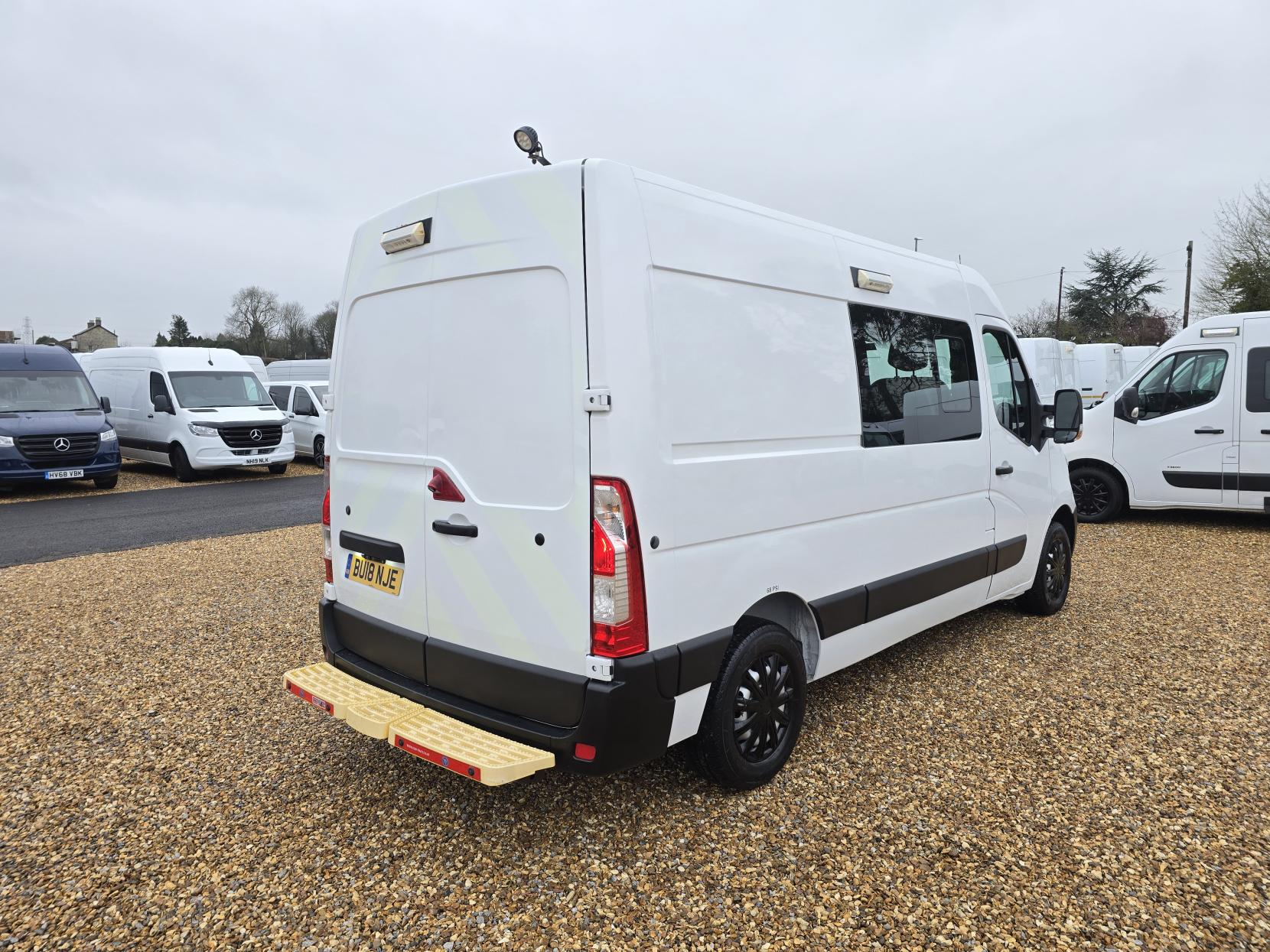 Vauxhall Movano 2.3 CDTi 3500 Panel Van 5dr Diesel Manual FWD L2 H2 Euro 6 (130 ps)