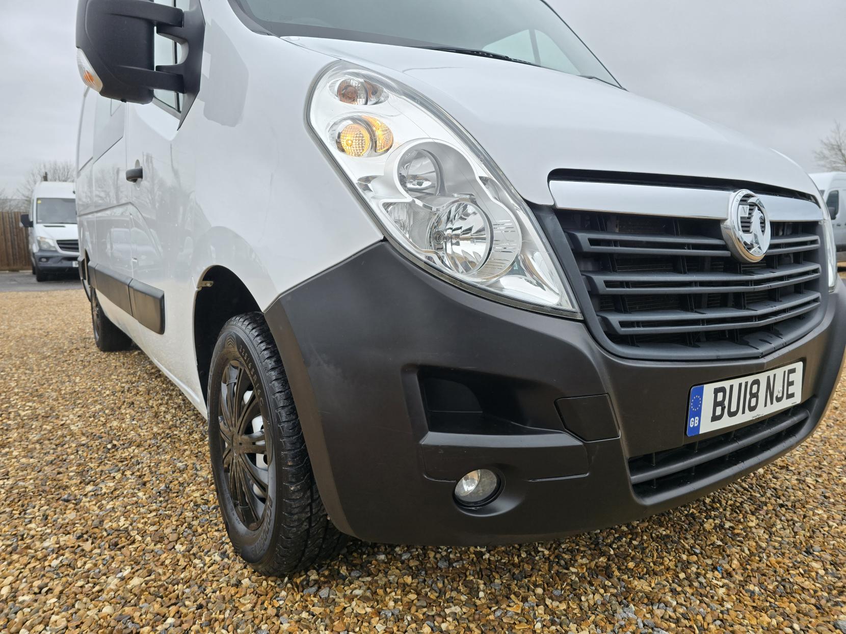 Vauxhall Movano 2.3 CDTi 3500 Panel Van 5dr Diesel Manual FWD L2 H2 Euro 6 (130 ps)