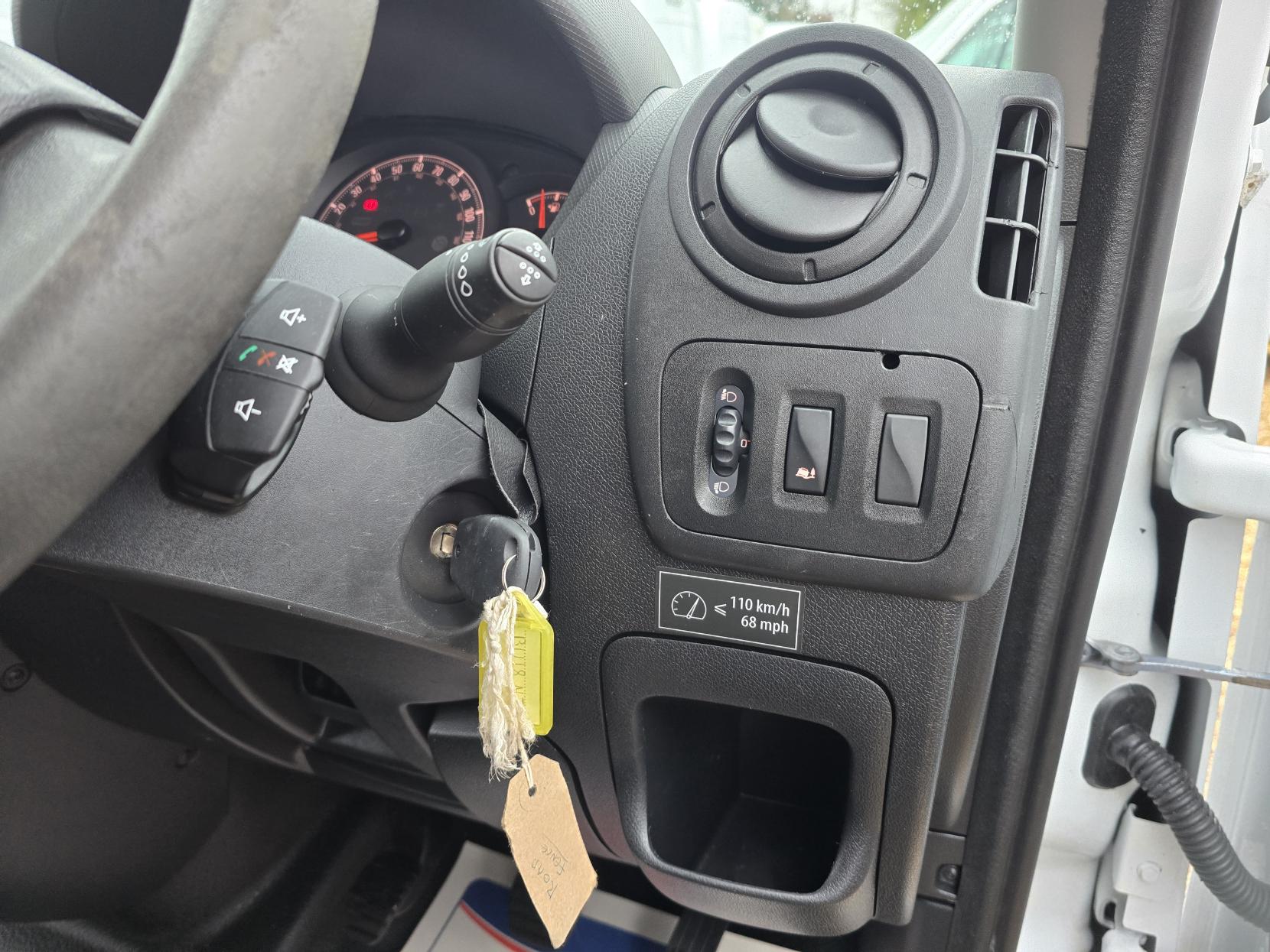 Vauxhall Movano 2.3 CDTi 3500 Panel Van 5dr Diesel Manual FWD L2 H2 Euro 6 (130 ps)