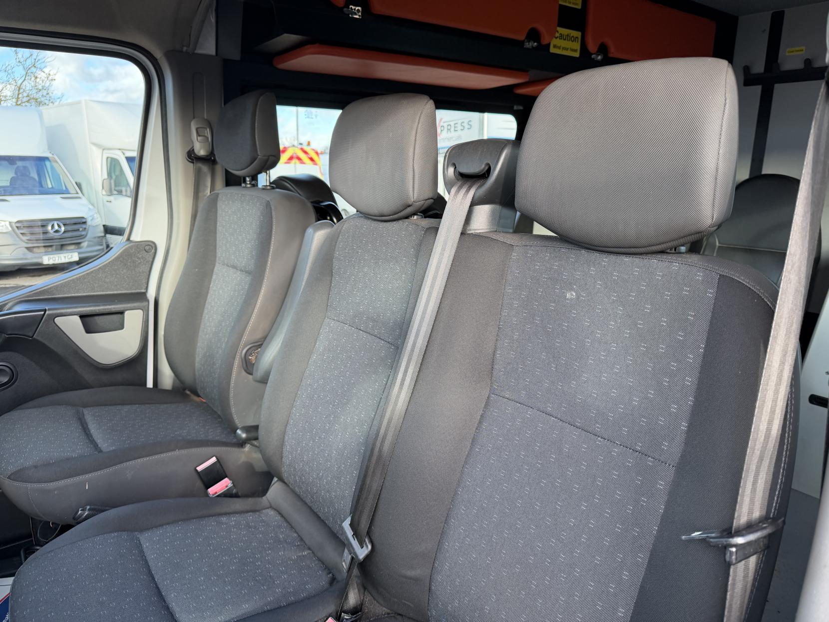 Vauxhall Movano 2.3 CDTi 3500 Panel Van 5dr Diesel Manual FWD L2 H2 Euro 6 (130 ps)