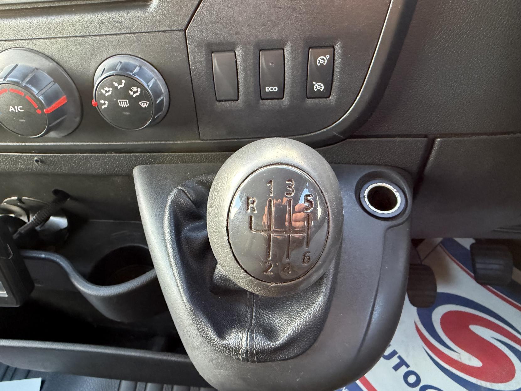 Vauxhall Movano 2.3 CDTi 3500 Panel Van 5dr Diesel Manual FWD L2 H2 Euro 6 (130 ps)