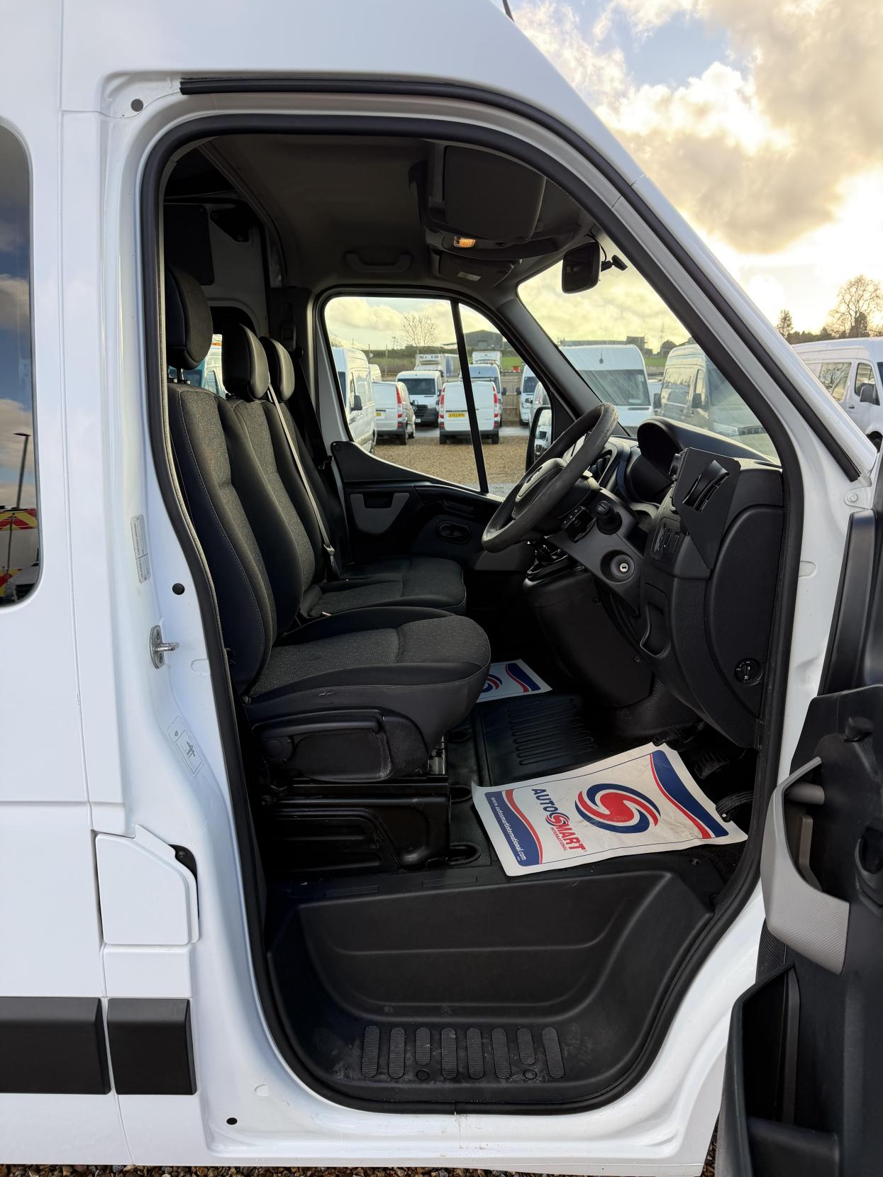 Vauxhall Movano 2.3 CDTi 3500 Panel Van 5dr Diesel Manual FWD L2 H2 Euro 6 (130 ps)