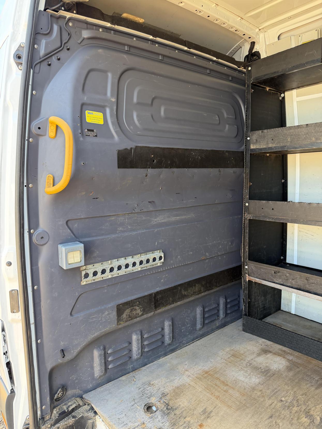 2019 Mercedes-Benz Sprinter 2.1 316 CDI Panel Van 5dr Diesel Manual RWD L2 H2 Euro 6 (163 ps) - Thumbnail 22