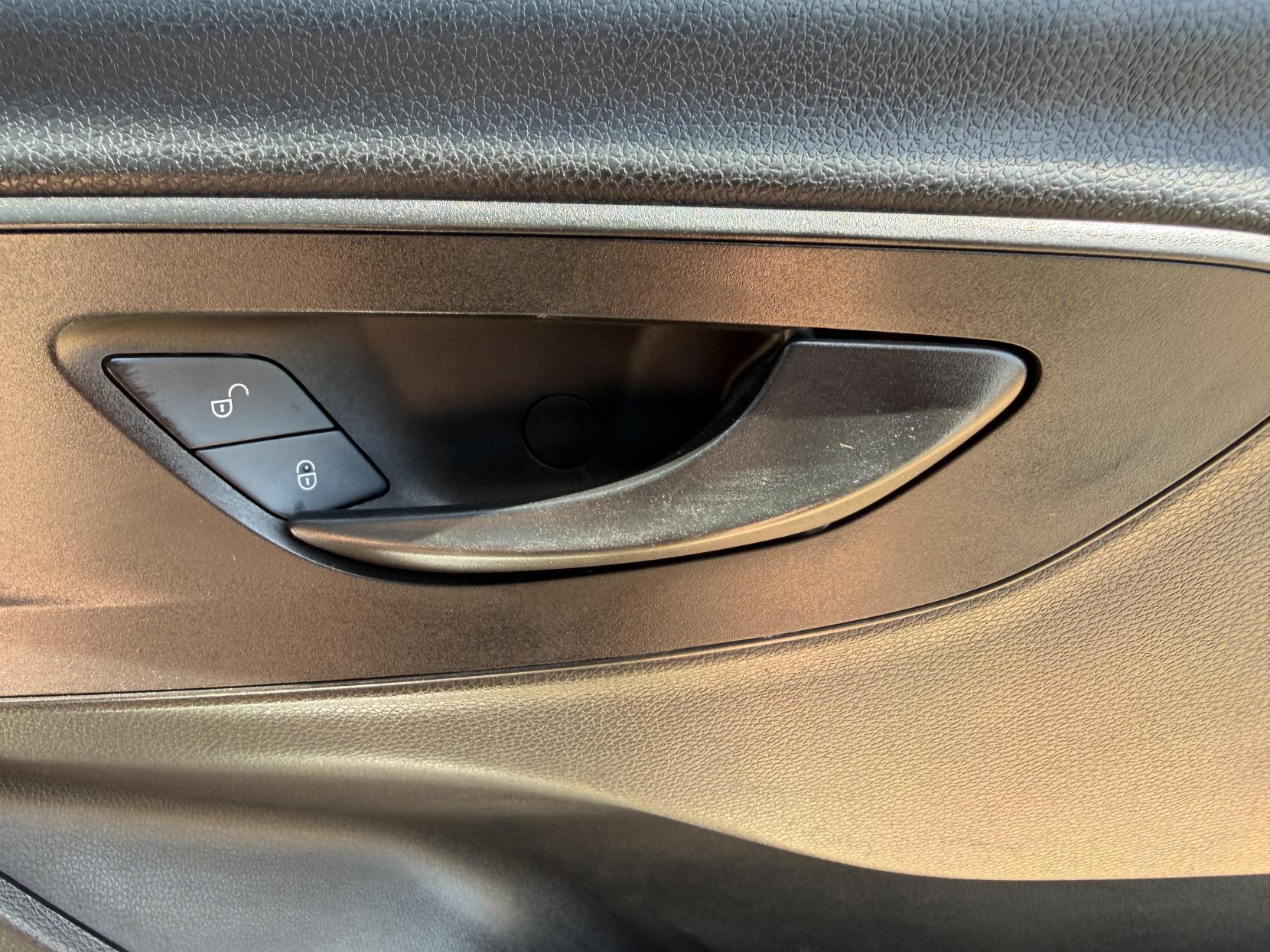 2019 Mercedes-Benz Sprinter 2.1 316 CDI Panel Van 5dr Diesel Manual RWD L2 H2 Euro 6 (163 ps) - Thumbnail 32