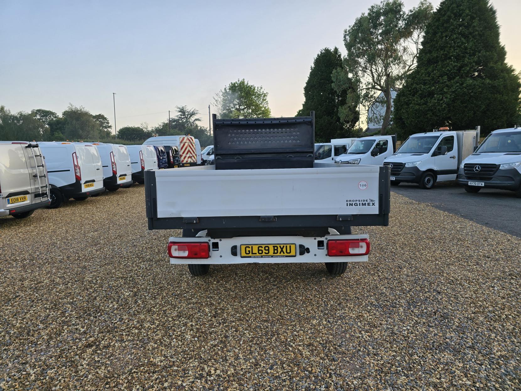 Volkswagen Crafter 2.0 TDI CR35 Startline Dropside 2dr Diesel Manual FWD LWB Euro 6 (s/s) (ETG) (140 ps)