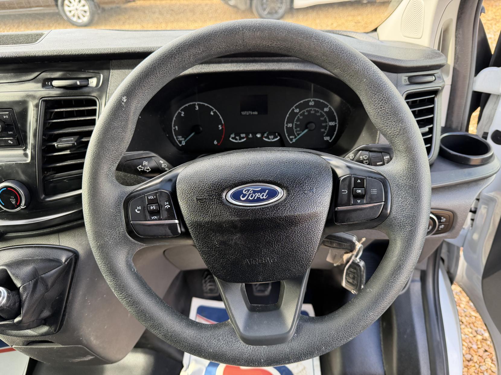 2018 Ford Transit Custom 2.0 TDCi 270 Trend Combi Van 6dr Diesel Manual L1 H1 (161 g/km, 128 bhp) - Thumbnail 23