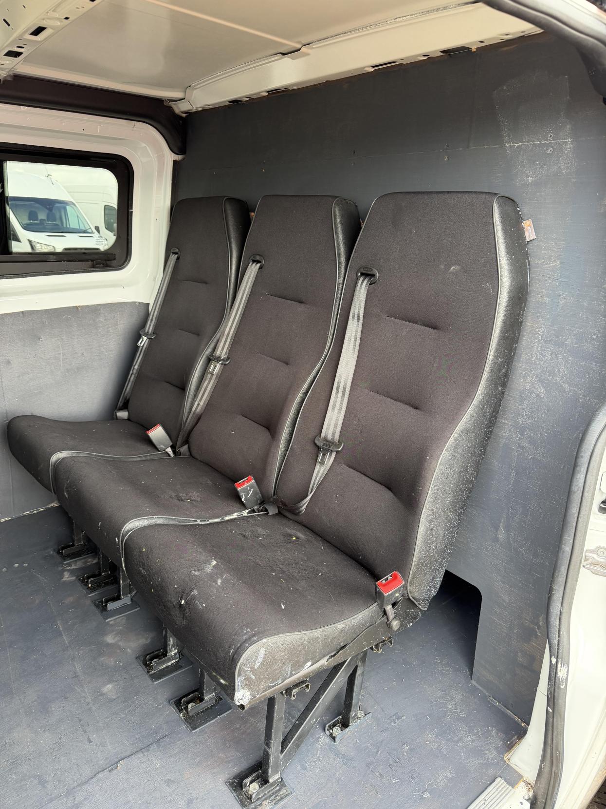 2018 Ford Transit Custom 2.0 TDCi 270 Trend Combi Van 6dr Diesel Manual L1 H1 (161 g/km, 128 bhp) - Thumbnail 9