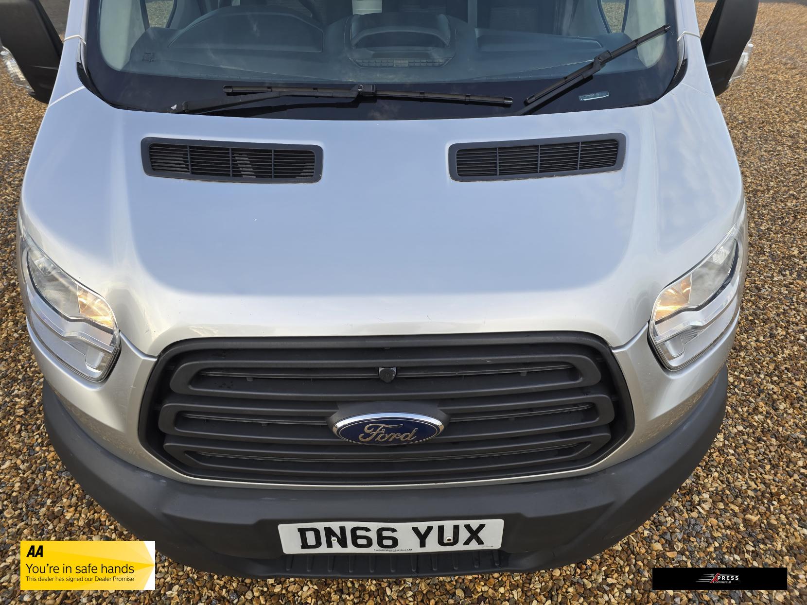 Ford Transit Transit 2.2 TDCi 350 1-Way Tipper 2dr Diesel Manual RWD L2 Euro 5 (1-Stop) (125 ps)