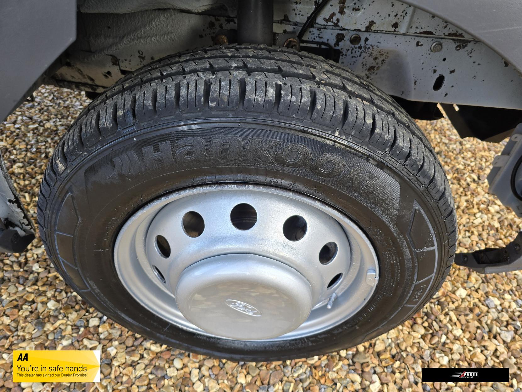 Ford Transit Transit 2.2 TDCi 350 1-Way Tipper 2dr Diesel Manual RWD L2 Euro 5 (1-Stop) (125 ps)