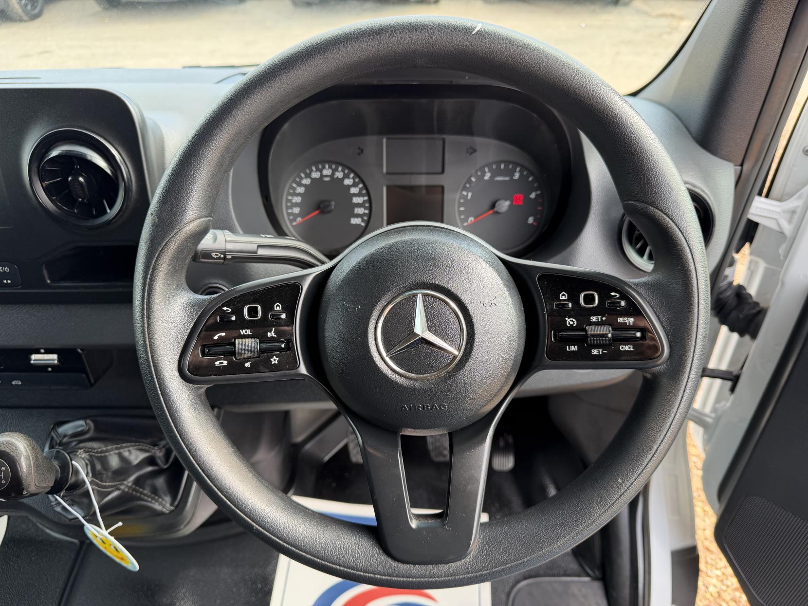 2021 Mercedes-Benz Sprinter 2.1 316 CDI Progressive Panel Van 5dr Diesel Manual RWD L2 H2 Euro 6 (s/s) (163 ps) - Thumbnail 16