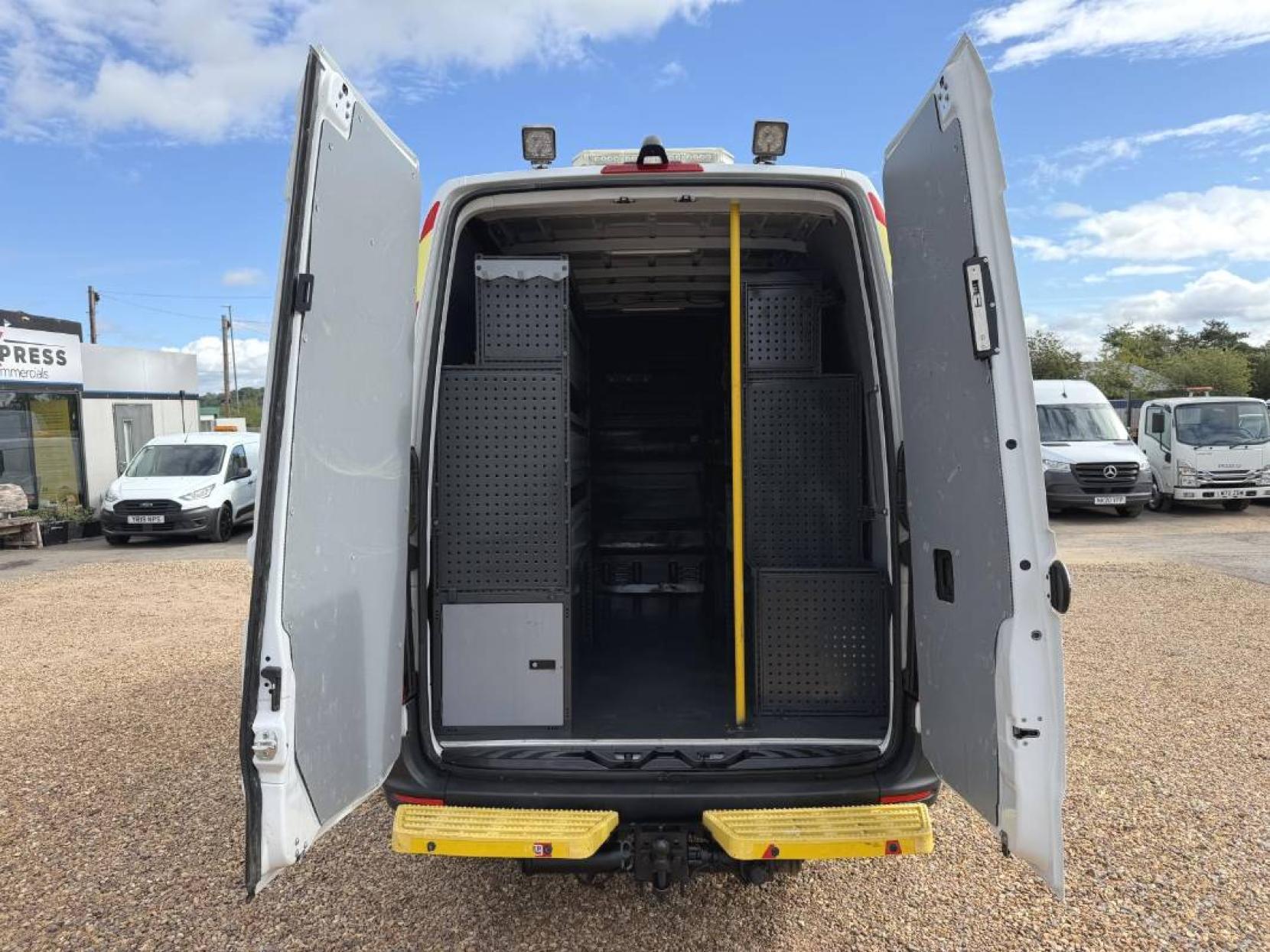 2021 Mercedes-Benz Sprinter 2.1 316 CDI Progressive Panel Van 5dr Diesel Manual RWD L2 H2 Euro 6 (s/s) (163 ps) - Thumbnail 3