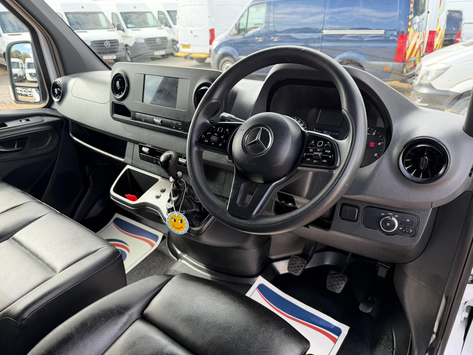 2021 Mercedes-Benz Sprinter 2.1 316 CDI Progressive Panel Van 5dr Diesel Manual RWD L2 H2 Euro 6 (s/s) (163 ps) - Thumbnail 2