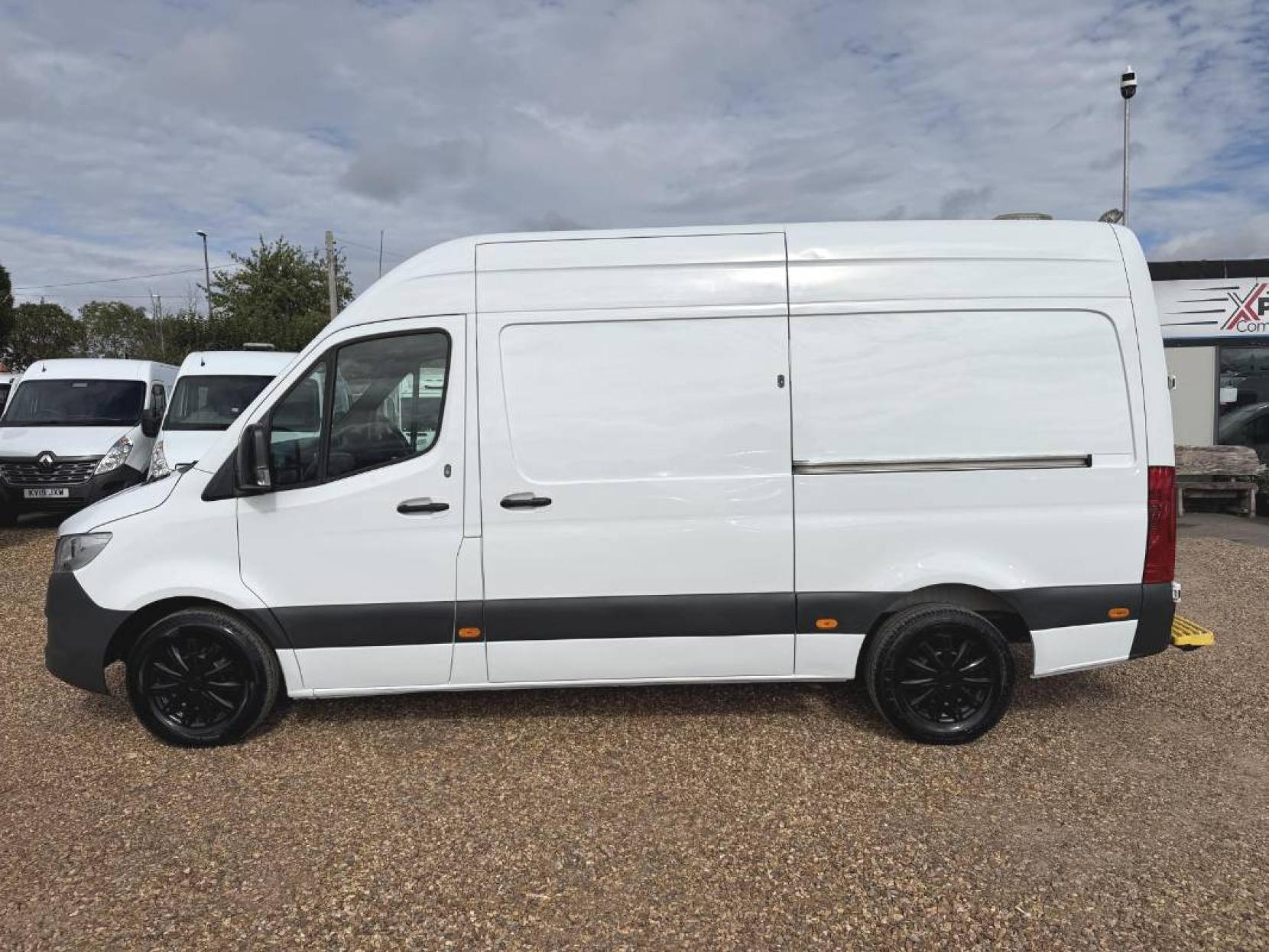 2021 Mercedes-Benz Sprinter 2.1 316 CDI Progressive Panel Van 5dr Diesel Manual RWD L2 H2 Euro 6 (s/s) (163 ps) - Thumbnail 8