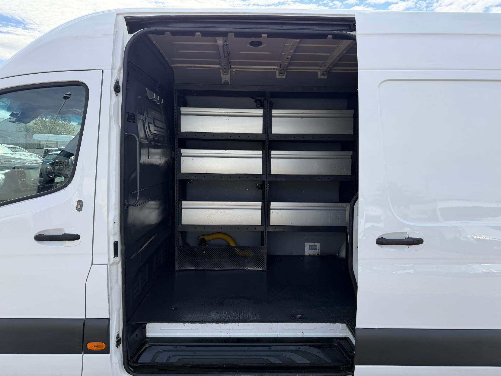 2021 Mercedes-Benz Sprinter 2.1 316 CDI Progressive Panel Van 5dr Diesel Manual RWD L2 H2 Euro 6 (s/s) (163 ps) - Thumbnail 30