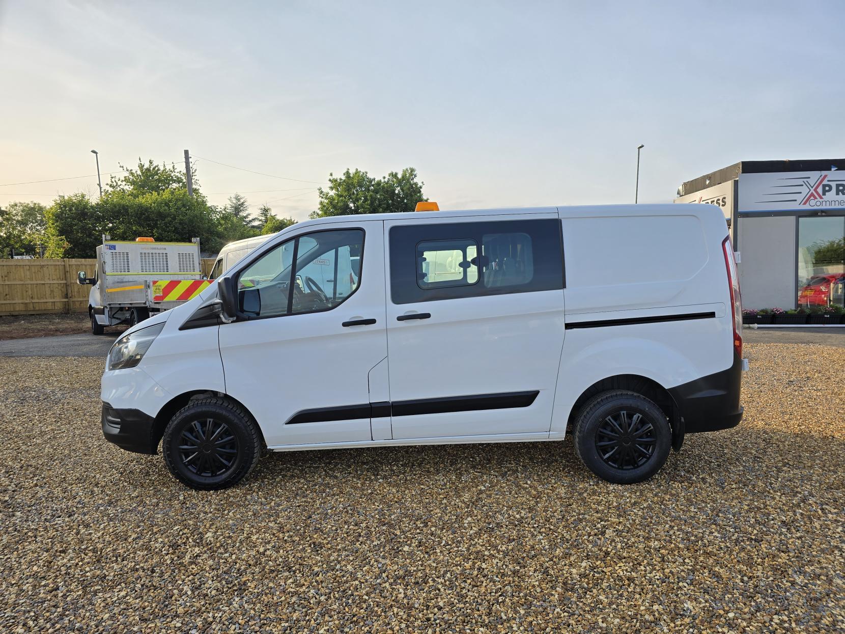 Ford Transit Custom 2.0 280 EcoBlue Leader Crew Van Double Cab 5dr Diesel Manual L1 H1 Euro 6 (s/s) (105 ps)