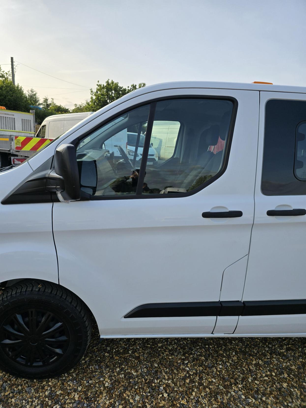 Ford Transit Custom 2.0 280 EcoBlue Leader Crew Van Double Cab 5dr Diesel Manual L1 H1 Euro 6 (s/s) (105 ps)