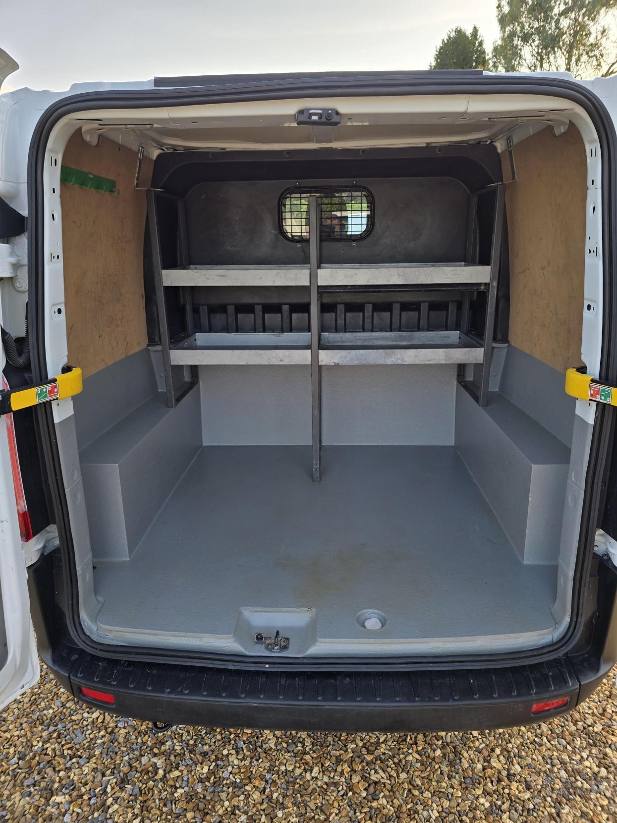 Ford Transit Custom 2.0 280 EcoBlue Leader Crew Van Double Cab 5dr Diesel Manual L1 H1 Euro 6 (s/s) (105 ps)