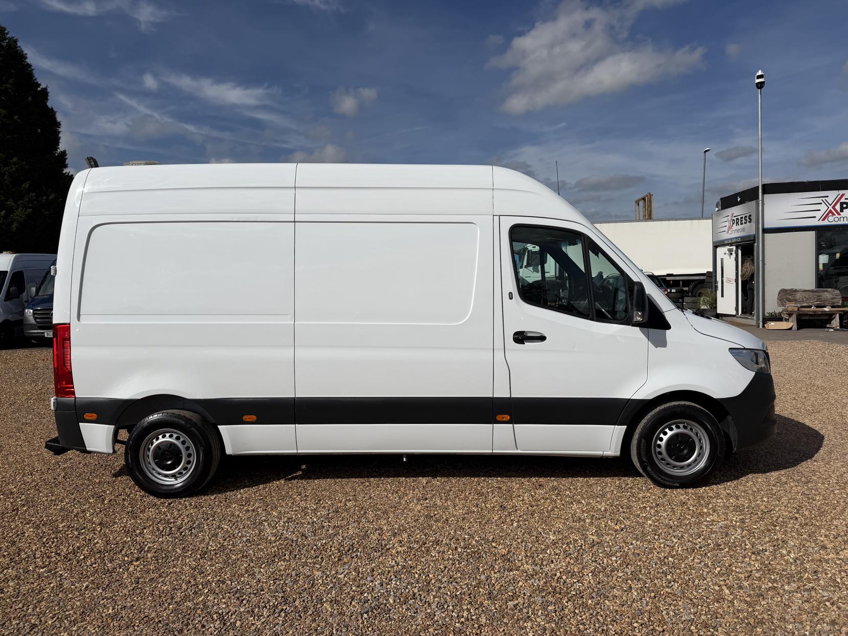 2020 Mercedes-Benz Sprinter 2.1 314 CDI Panel Van 5dr Diesel Manual FWD L2 H2 Euro 6 (143 ps) - Thumbnail 12