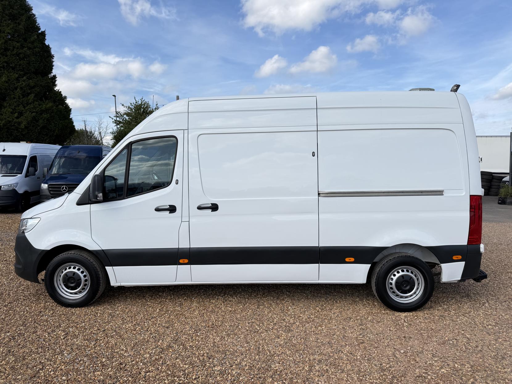 2020 Mercedes-Benz Sprinter 2.1 314 CDI Panel Van 5dr Diesel Manual FWD L2 H2 Euro 6 (143 ps) - Thumbnail 8