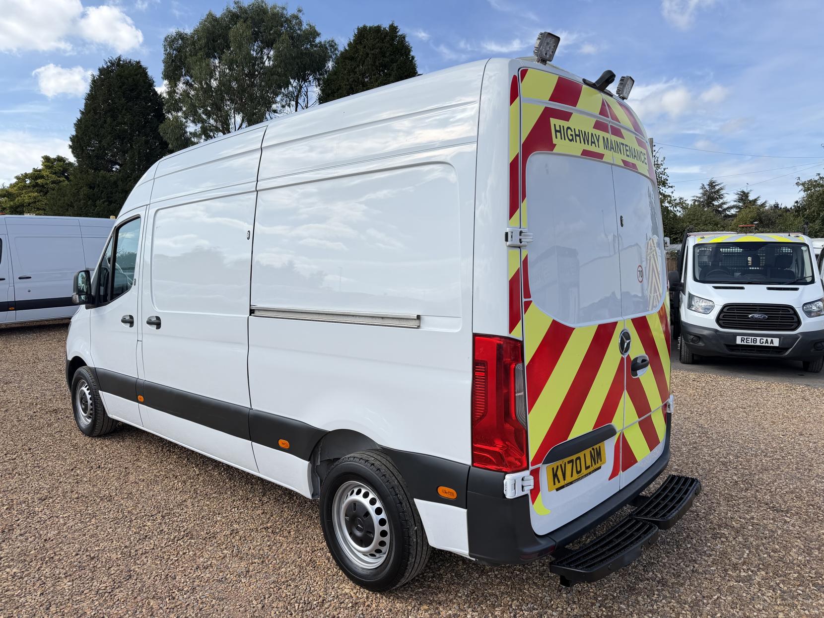 2020 Mercedes-Benz Sprinter 2.1 314 CDI Panel Van 5dr Diesel Manual FWD L2 H2 Euro 6 (143 ps) - Thumbnail 9