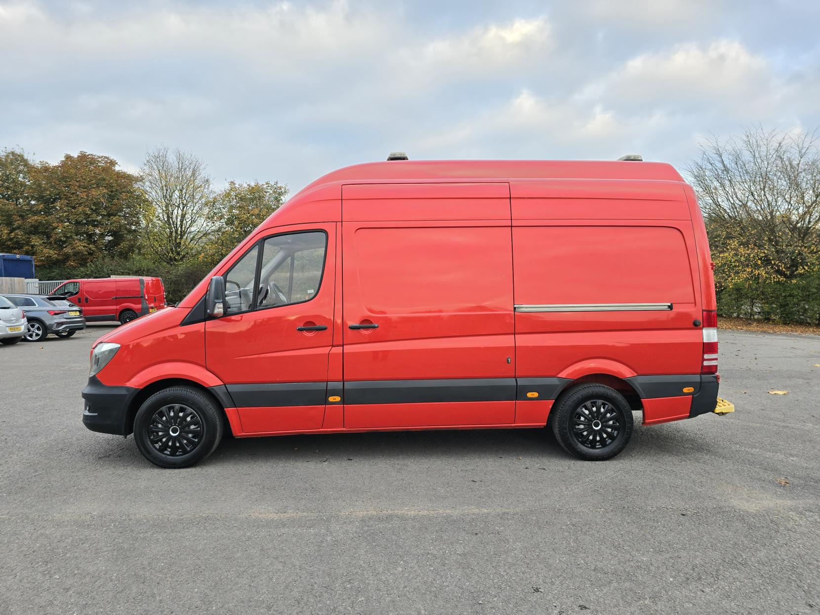 Mercedes-Benz Sprinter 2.1 314 CDi Panel Van 5dr Diesel Manual RWD L2 (213 g/km, 140 bhp)