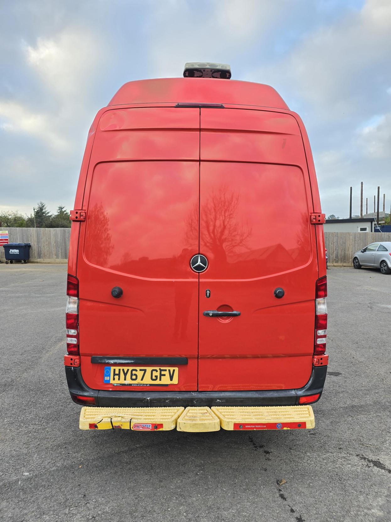 Mercedes-Benz Sprinter 2.1 314 CDi Panel Van 5dr Diesel Manual RWD L2 (213 g/km, 140 bhp)