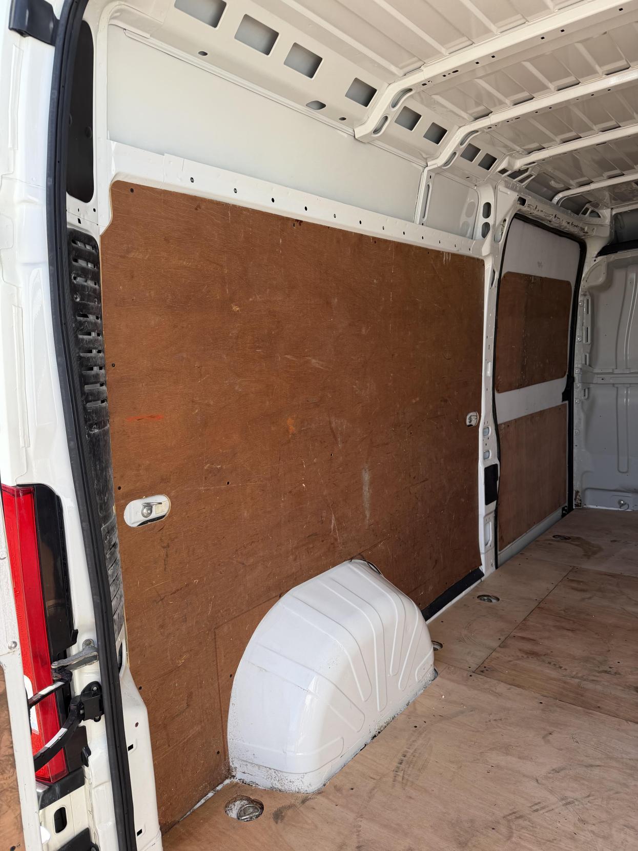 Citroen Relay 2.0 BlueHDi 35 Enterprise Panel Van 5dr Diesel Manual L3 High Roof Euro 6 (130 ps)