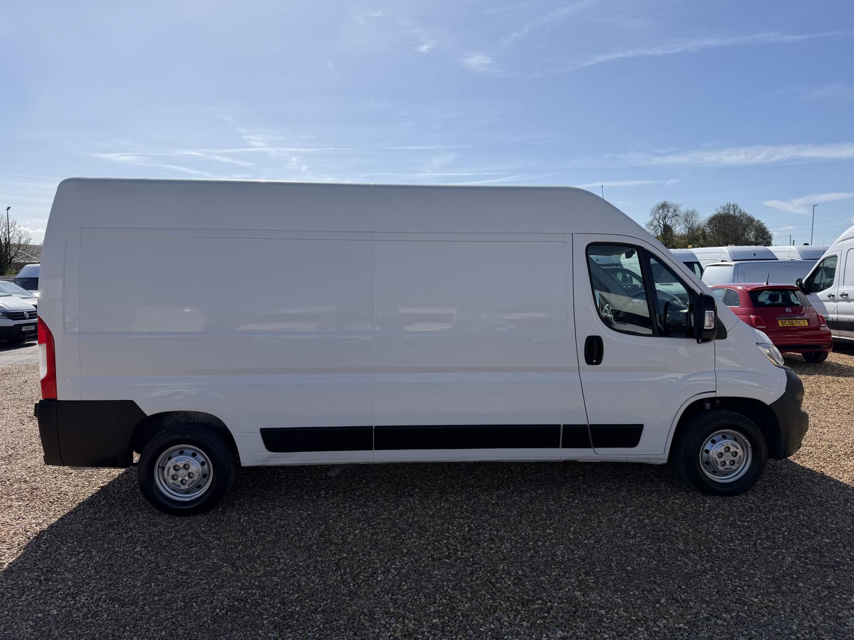 Citroen Relay 2.0 BlueHDi 35 Enterprise Panel Van 5dr Diesel Manual L3 High Roof Euro 6 (130 ps)