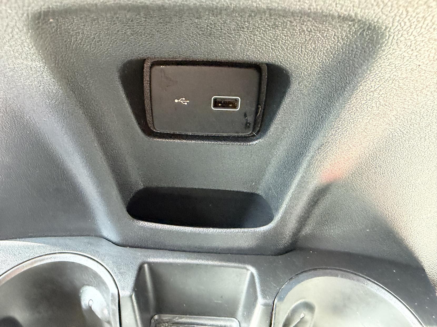 Citroen Relay 2.0 BlueHDi 35 Enterprise Panel Van 5dr Diesel Manual L3 High Roof Euro 6 (130 ps)