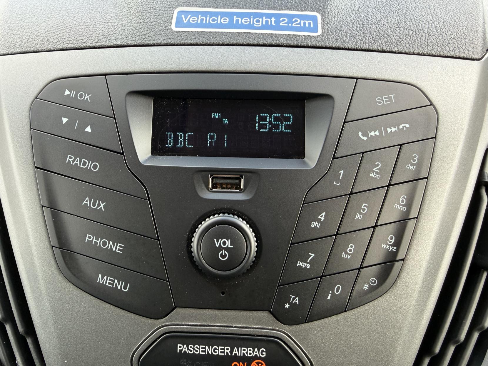 Ford Transit Custom 2.0 TDCi 310 Panel Van 5dr Diesel Manual L2 H1 (167 g/km, 104 bhp)