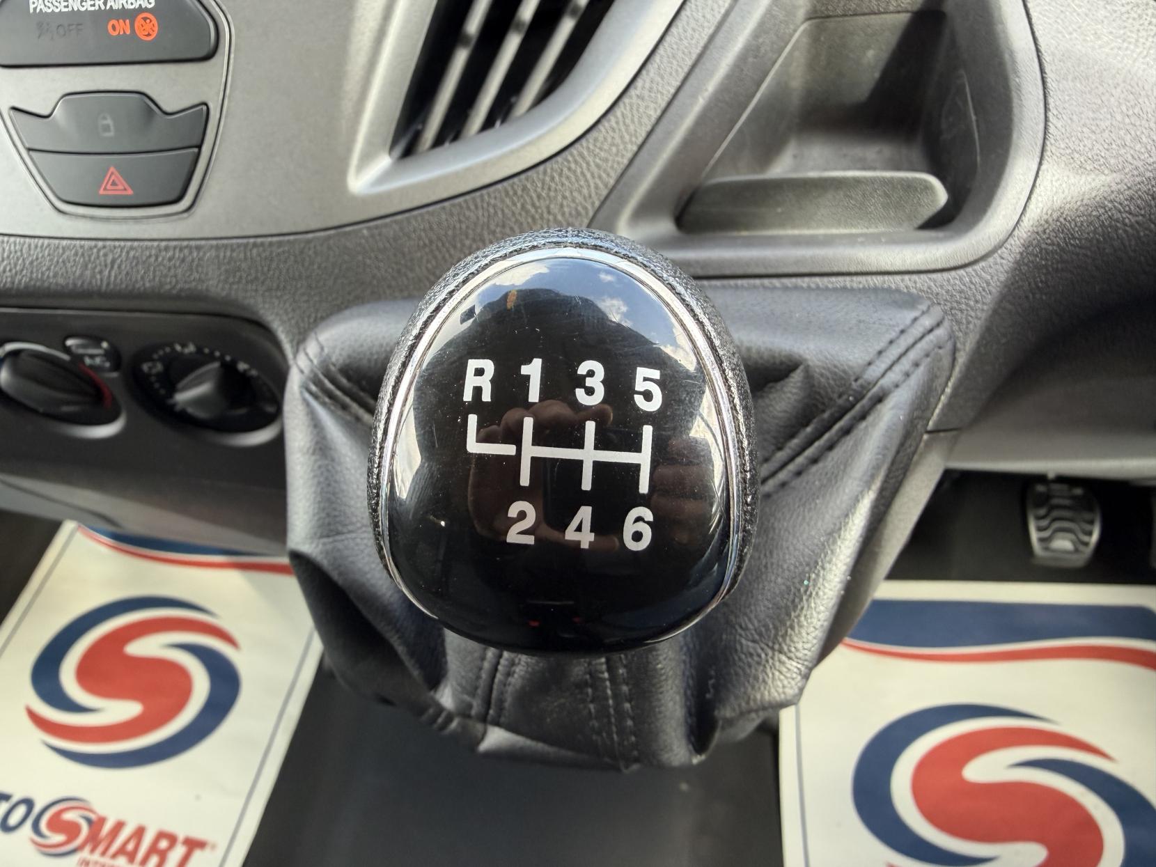 Ford Transit Custom 2.0 TDCi 310 Panel Van 5dr Diesel Manual L2 H1 (167 g/km, 104 bhp)