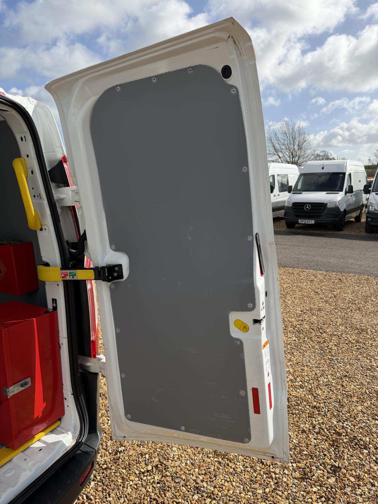 Ford Transit Custom 2.0 TDCi 310 Panel Van 5dr Diesel Manual L2 H1 (167 g/km, 104 bhp)