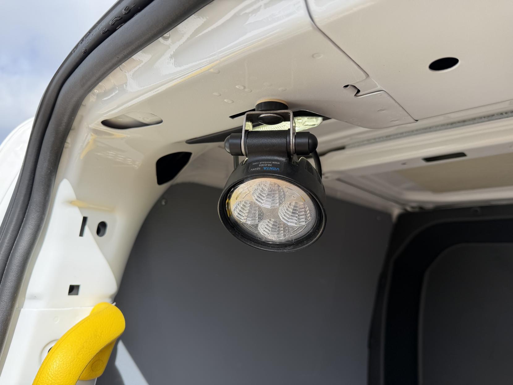 Ford Transit Custom 2.0 TDCi 310 Panel Van 5dr Diesel Manual L2 H1 (167 g/km, 104 bhp)