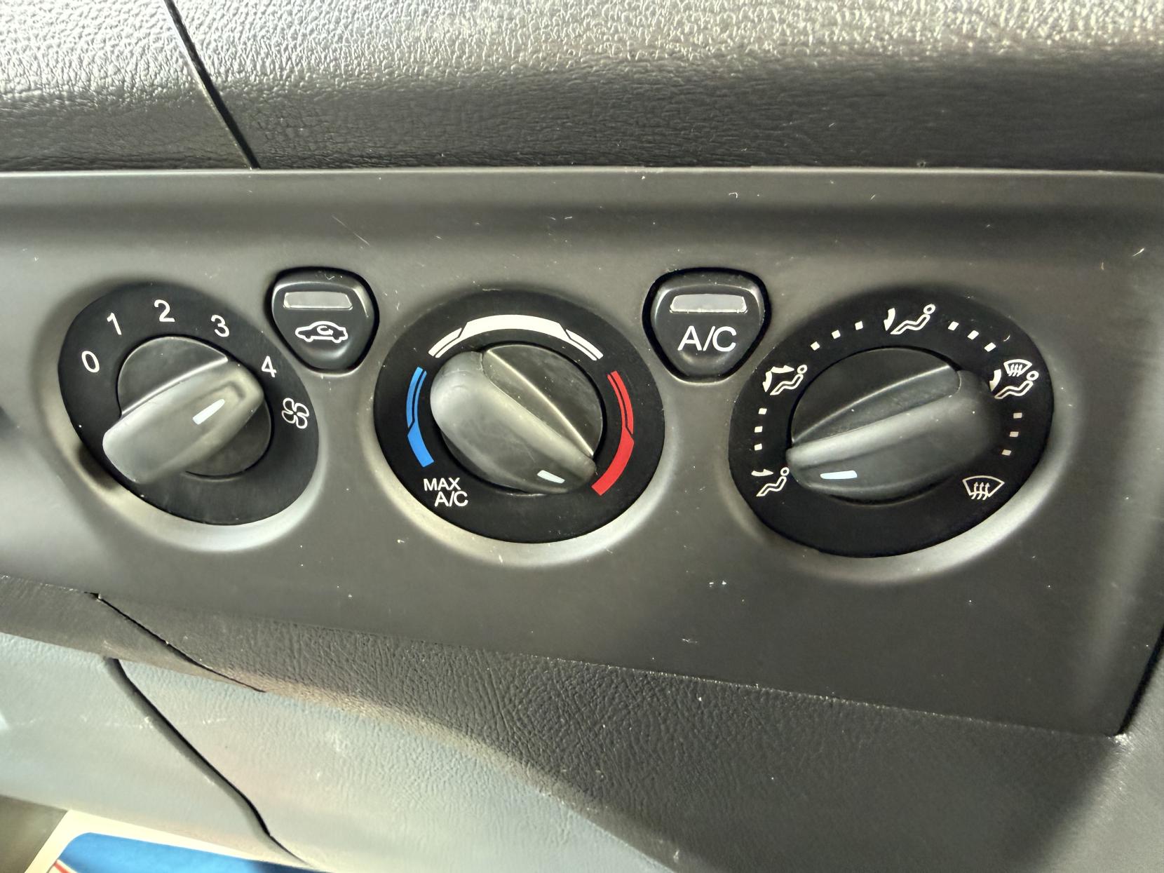 Ford Transit Custom 2.0 TDCi 310 Panel Van 5dr Diesel Manual L2 H1 (167 g/km, 104 bhp)