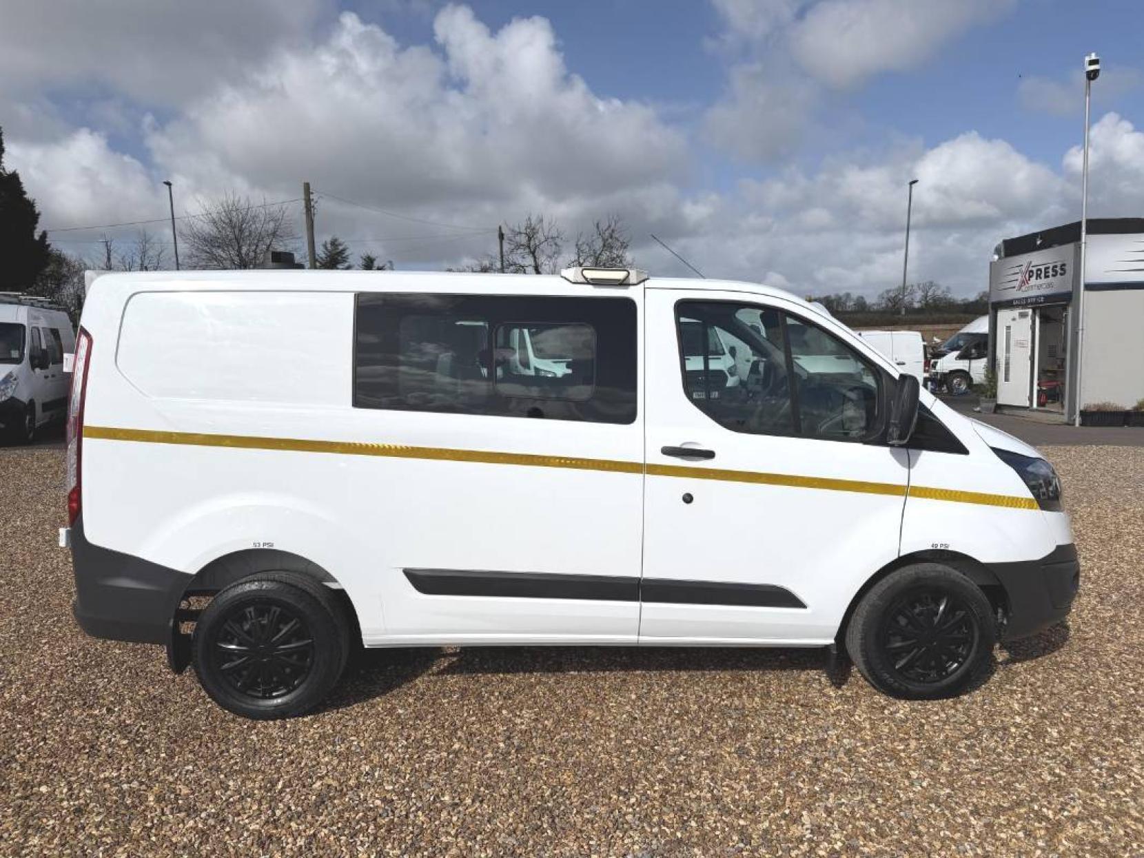 Ford Transit Custom 2.0 TDCi 310 Panel Van 5dr Diesel Manual L2 H1 (167 g/km, 104 bhp)
