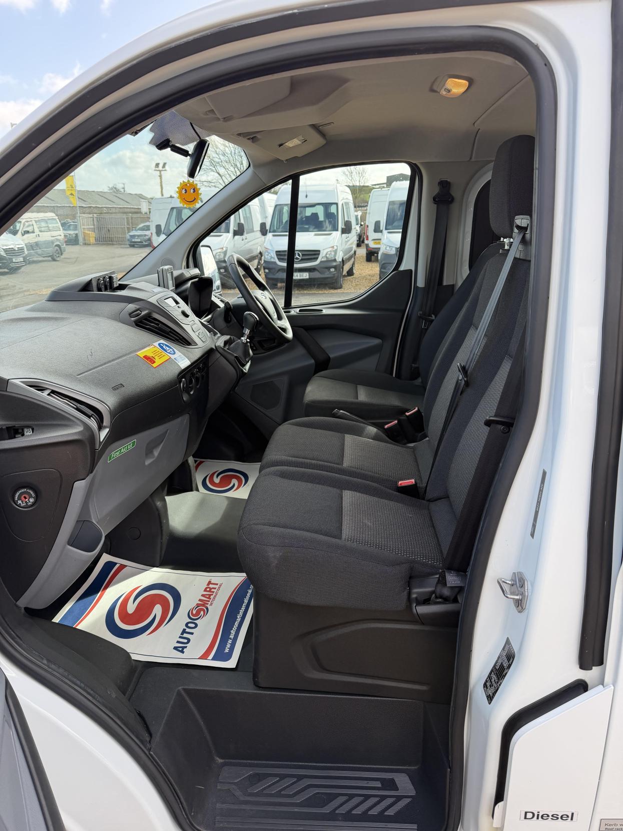 Ford Transit Custom 2.0 TDCi 310 Panel Van 5dr Diesel Manual L2 H1 (167 g/km, 104 bhp)