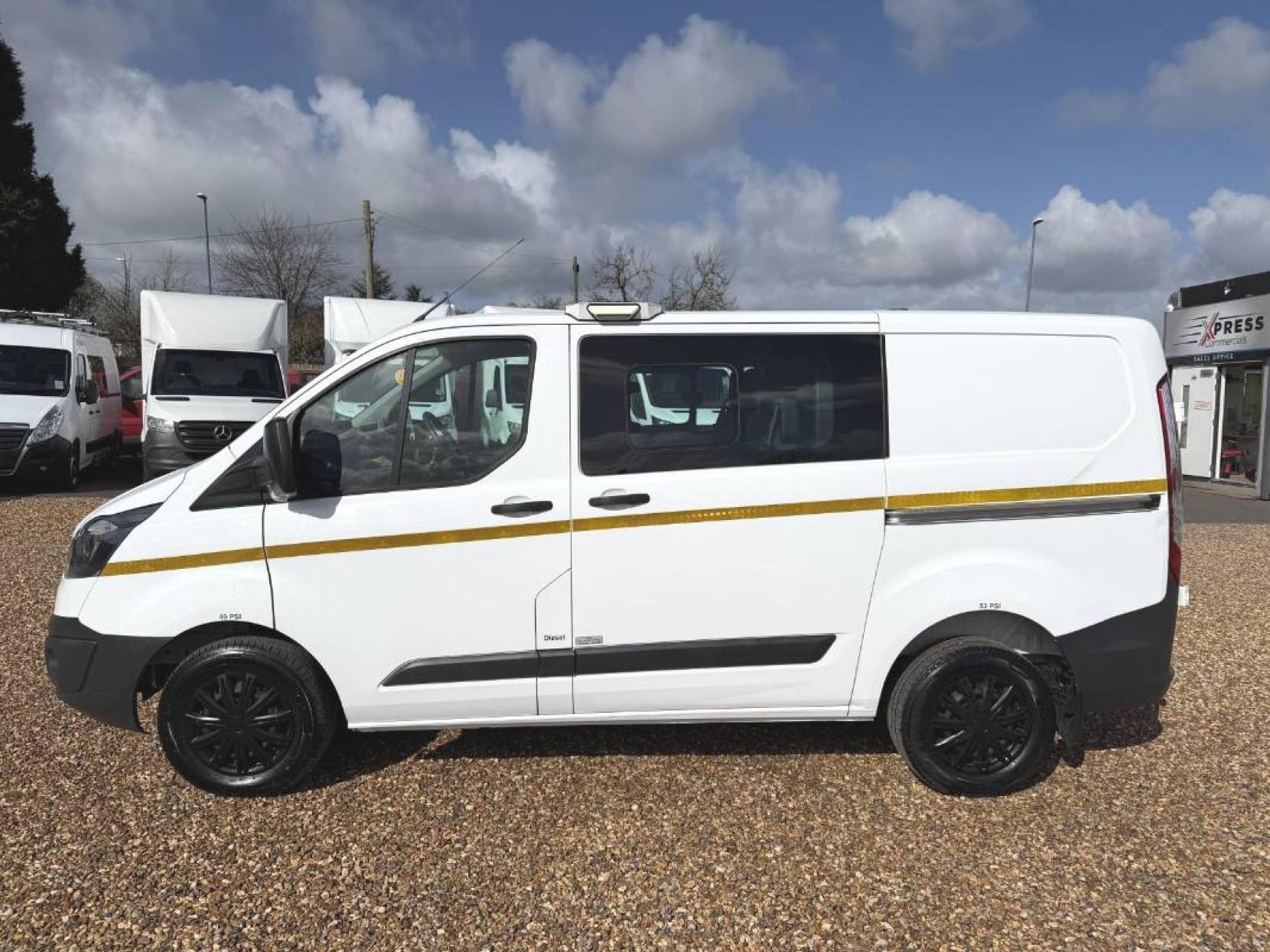 Ford Transit Custom 2.0 TDCi 310 Panel Van 5dr Diesel Manual L2 H1 (167 g/km, 104 bhp)