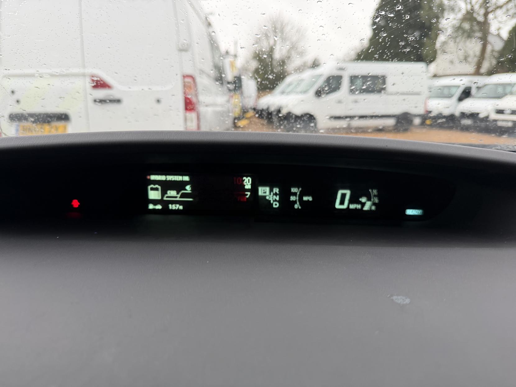 Toyota Prius 1.8 VVT-h Hatchback 5dr Petrol Plug-in Hybrid CVT Euro 5 (s/s) (136 ps)