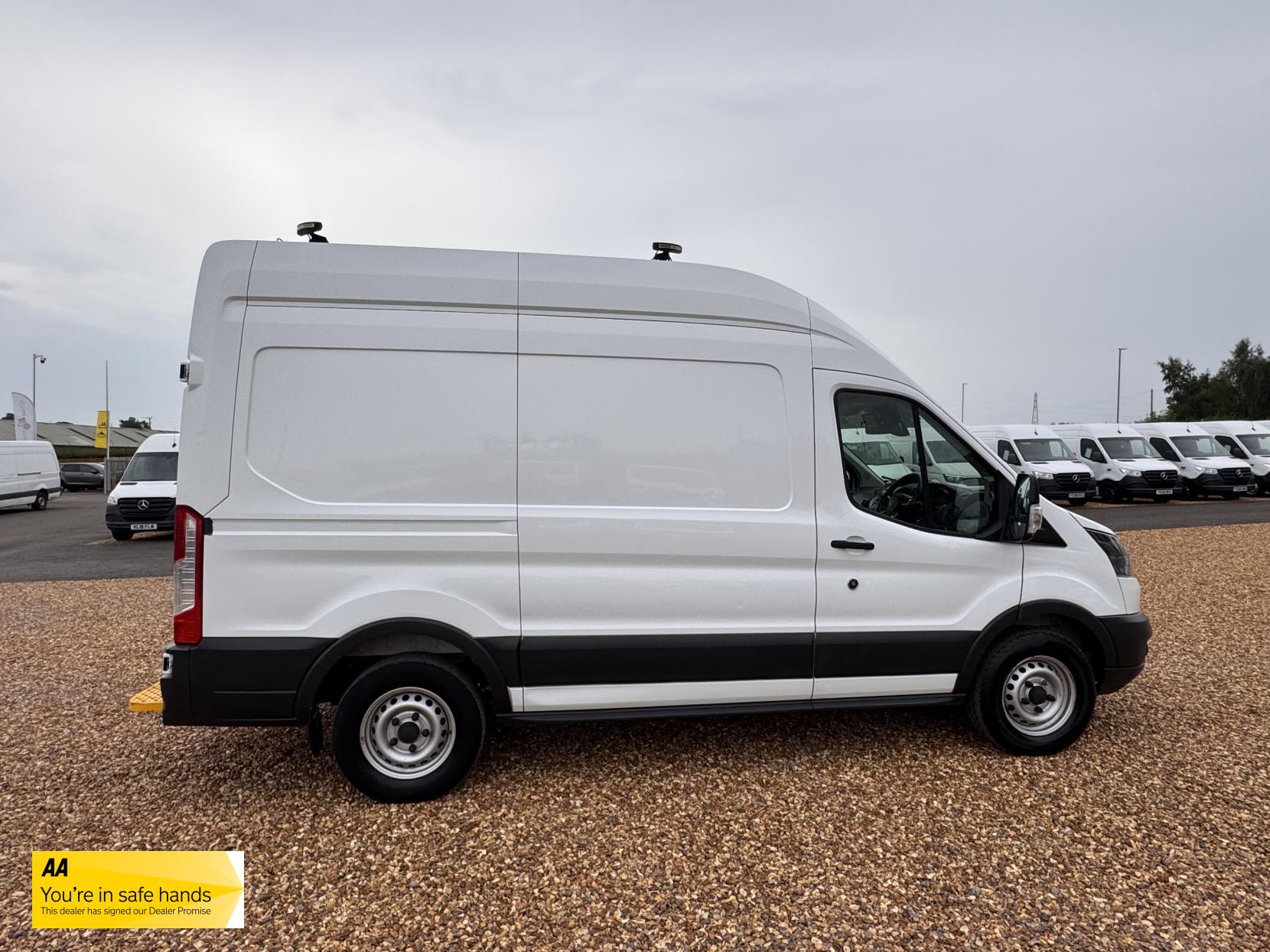 Ford Transit 2.0 350 EcoBlue Panel Van 5dr Diesel Manual RWD L2 H3 Euro 6 (130 ps)